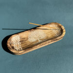 indiski-kvapai-smilkalines-medine-smilkaline-su-medziu