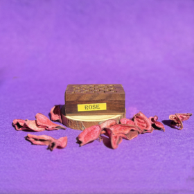 indiski-kvapai-namu-kvapai-sausas-namu-kvapas-rose