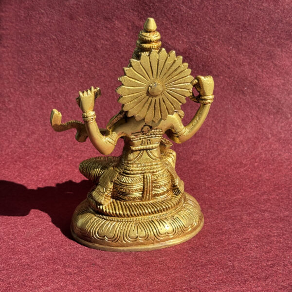 namu-dekoras-zalvarines-statulos-zalvarine-statula-saraswati-2