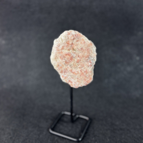 kristalai-dekoratyviniai-kristalai-neapdirbti-kristalai-neapdirbto-saulės-akmens-dekoracija-1