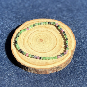 kristalai-papuosalai-is-kristalu-apyrankes-is-kristalu-aniolitas-apyranke-3mm-briaunuota