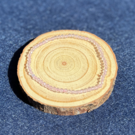 kristalai-papuosalai-is-kristalu-apyrankes-is-kristalu-rozinis-kvarcas-apyranke-3mm-briaunuota