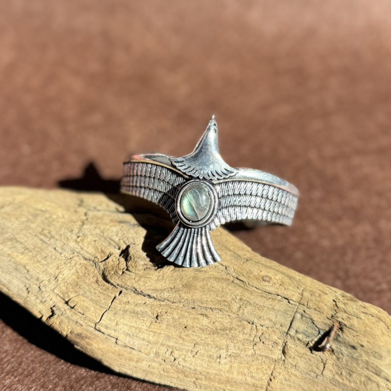 indiski-papuosalai-papuosalai-is-zalvario-zalvarines-apyrankes-zalvarine-apyranke--paukstis-labradoritas