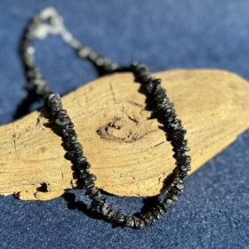 kristalai-kristalu-papuosalai-kristalu-veriniai-turmalino-cipsu-verinys