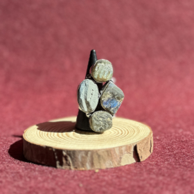 indiski-papuosalai-zalvariniai-apapuosalai-zalvariniai-ziedai-zalvarinis-ziedas-su-neapdirbtu-kristalu-2025-5-6-lab