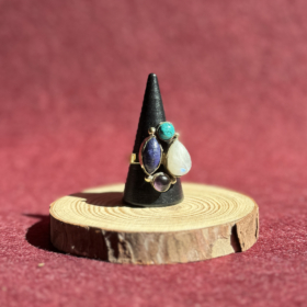 indiski-papuosalai-zalvariniai-apapuosalai-zalvariniai-ziedai-zalvarinis-ziedas-su-neapdirbtu-kristalu-2025-5-1