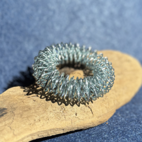 zalvariniai-papuosalai-zalvarines-apyrankes-masazine-apyranke