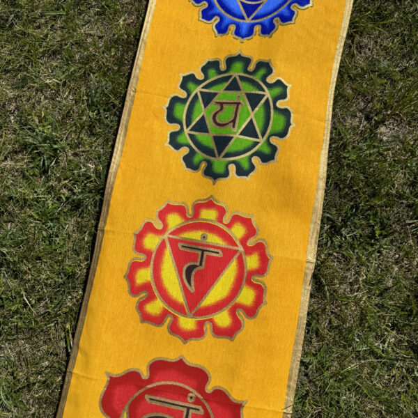 namu-dekoras-lovatieses-plakatas-7-cakros-gelt-2