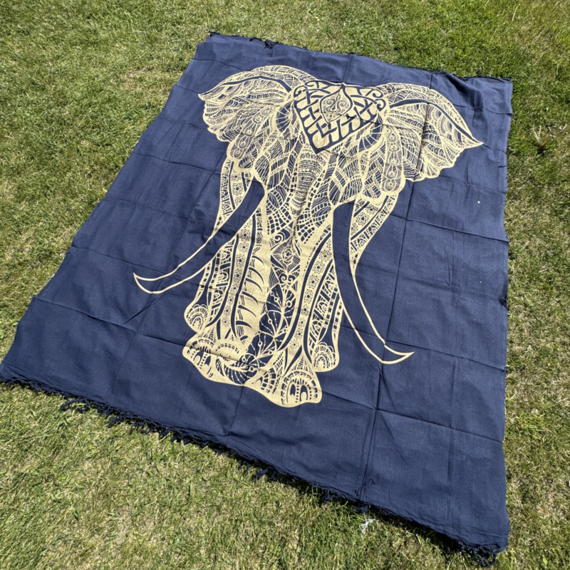 namu-dekoras-lovatieses-austa-medvilnine-lovatiese-uzklotas-lovai-langui-sienui-dramblys-auks-mel-2