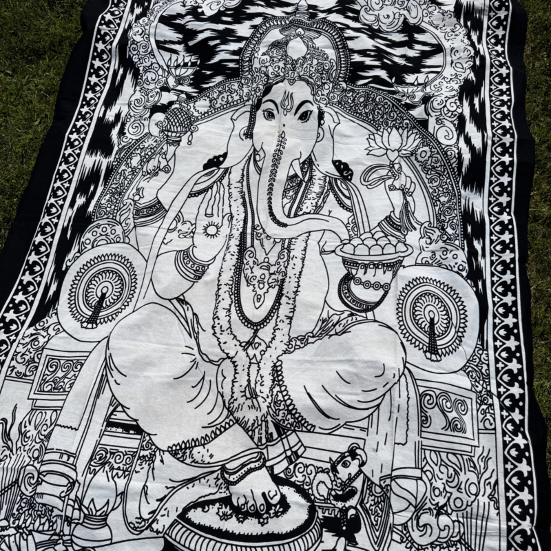 namu-dekoras-lovatieses-medvilnine-lovatiese-uzklotas-lovai-langui-sienui-ganesa-balta-2