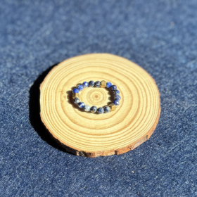 kristalai-papuosalai-is-kristalu-kristalu-ziedai-lazurito-ziedas