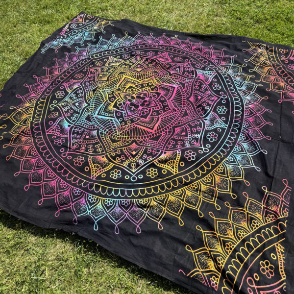 namu-dekoras-lovatieses-medvilnine-lovatiese-uzklotas-lovai-langui-sienui-mandala-m-3