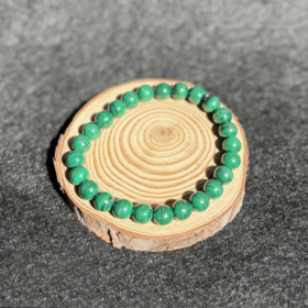 papuosalai-is-kristalu-apyrankes-is-kristalu-malachito-apyrankė