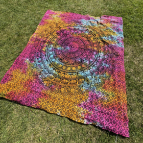 namu-dekoras-lovatieses-medvilnine-lovatiese-uzklotas-lovai-langui-sienui-mandala-multi-1