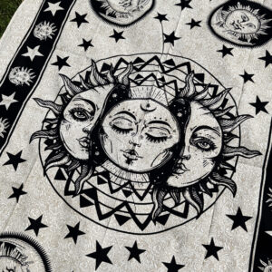 namu-dekoras-lovatieses-medvilnine-lovatiese-uzklotas-lovai-langui-sienui-triju-veidu-saule-