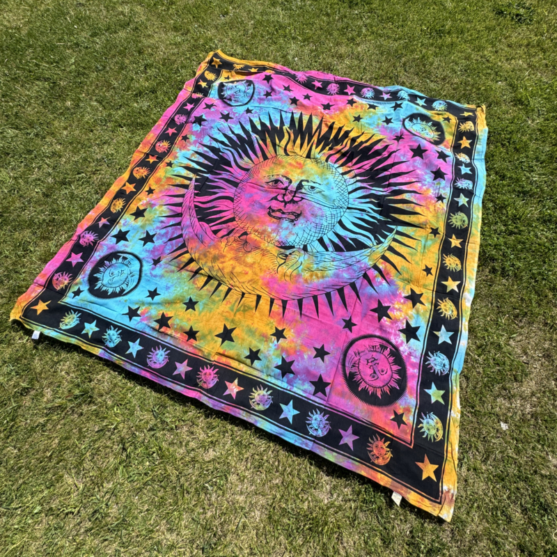 namu-dekoras-lovatieses-medvilnine-lovatiese-uzklotas-lovai-langui-sienui-saule-ir-menul-2