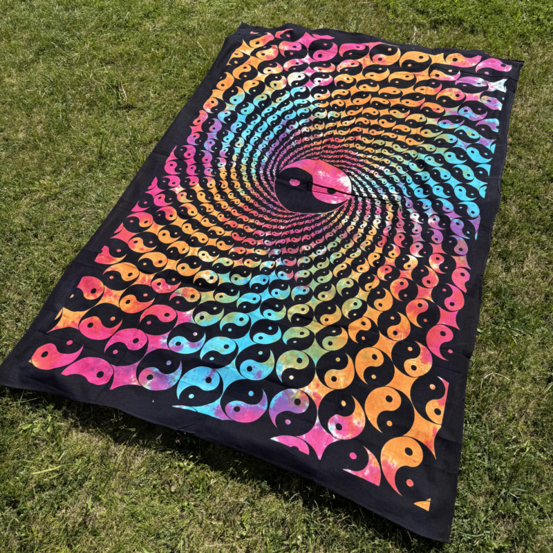 namu-dekoras-lovatieses-medvilnine-lovatiese-uzklotas-lovai-langui-sienui-ying-yang-mandala-2