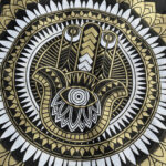 namu-dekoras-lovatieses-medvilnines-lovatieses-medvilninis-plakatas-auks-hamsa-2