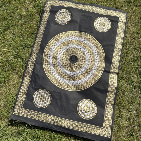 namu-dekoras-lovatieses-medvilnines-lovatieses-medvilninis-plakatas-auks-mandala-3-1