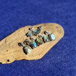 kristalai-kristalu-pakabukai-pakabukas-su-labradoritu-1