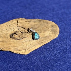 kristalai-kristalu-pakabukai-pakabukas-su-labradoritu-3