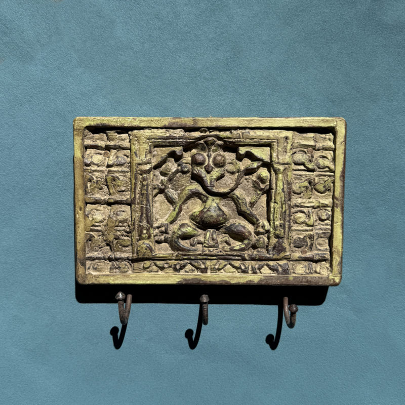 namu-dekoras-medines-dekoracijos-medine-kabykla-ganesa-2