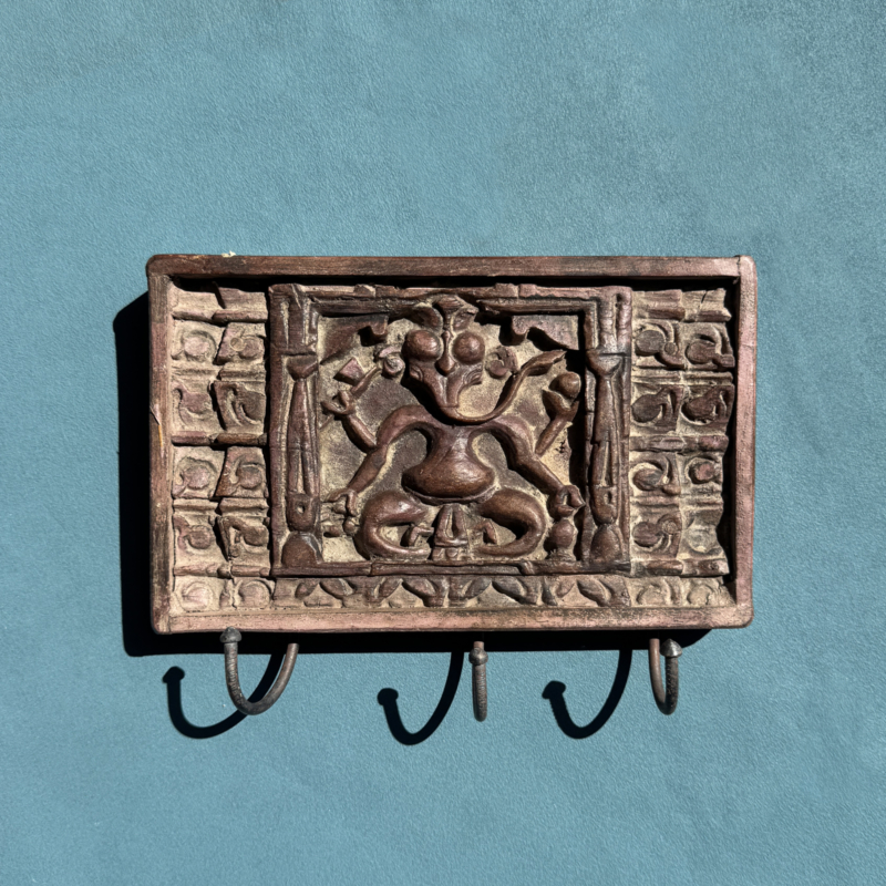 namu-dekoras-medines-dekoracijos-medine-kabykla-ganesa-