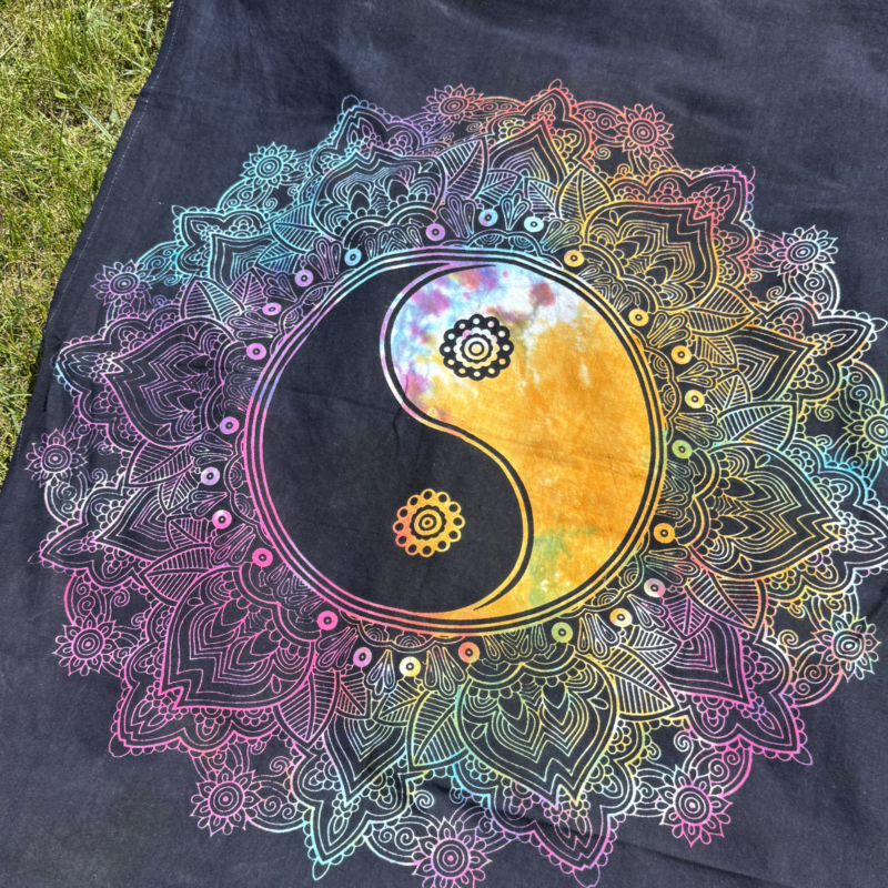 namu-dekoras-lovatieses-medvilnines-lovatieses-medvilninis-plakatas-ying-yang-2