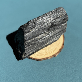 kristalai-neapdirbti-kristalai-neapdirbtas-turmalinas-25-1