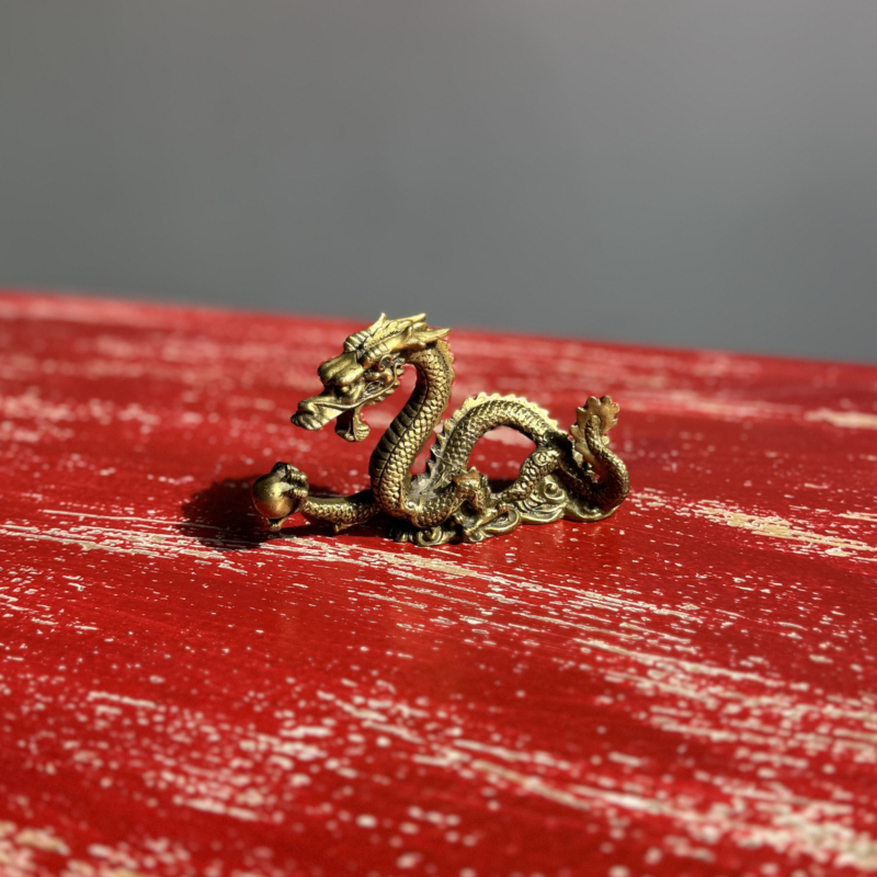 namu-dekoras-zalvarines-statulos-zalvarine-statula-drakonas-2025-0