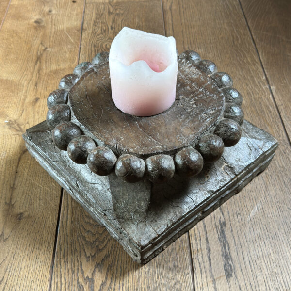 namu-dekoras-medines-dekoracijos-medine-dekoracija-zvakide-12