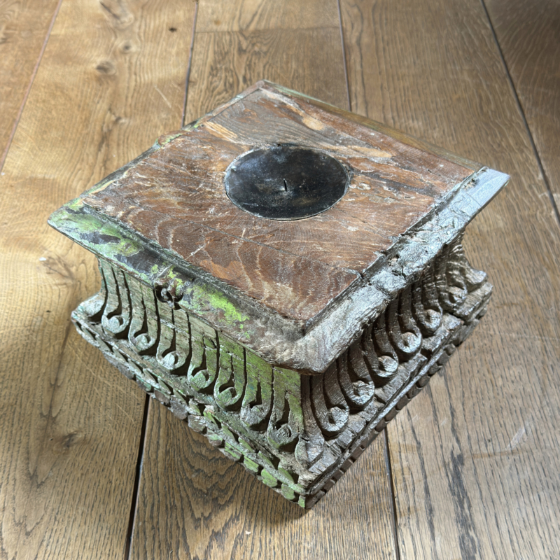 namu-dekoras-medines-dekoracijos-medine-dekoracija-zvakide-17