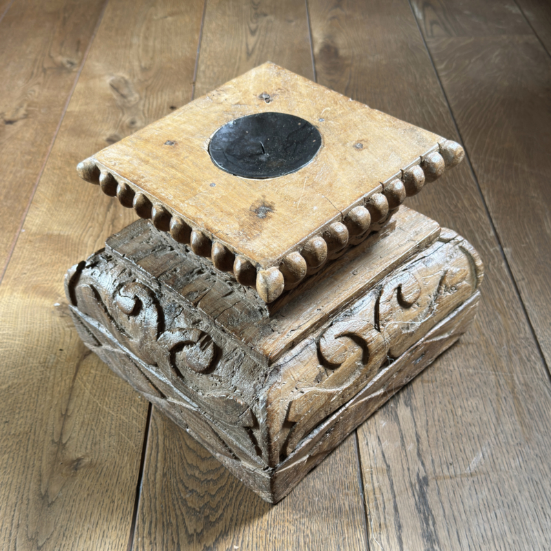 namu-dekoras-medines-dekoracijos-medine-dekoracija-zvakide-18