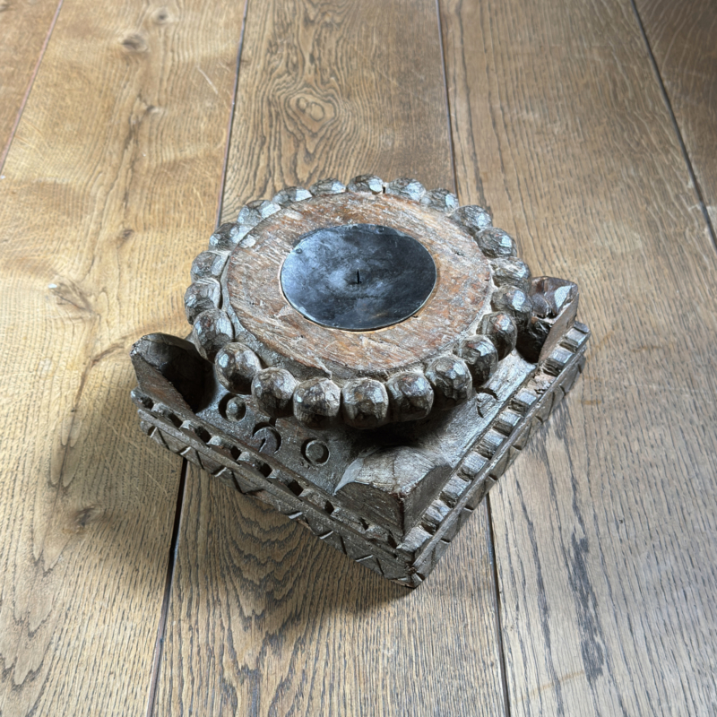 namu-dekoras-medines-dekoracijos-medine-dekoracija-zvakide-6