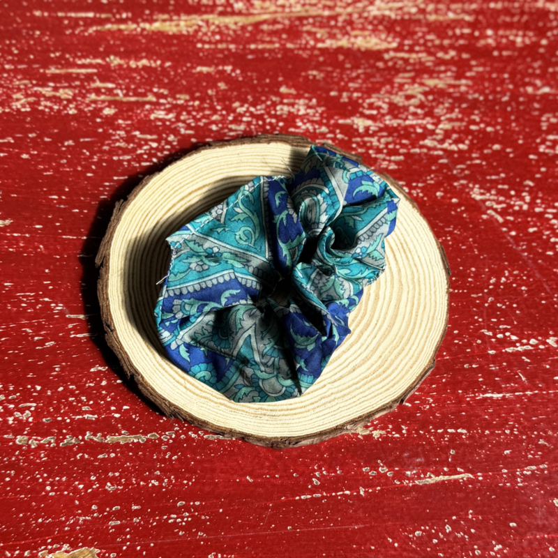 aksesuarai-is-indijos-aksesuarai-plaukams-silkines-plauku-gumytes-silkine-plauku-gumyte-is-vintazinio-sario-16-25-15