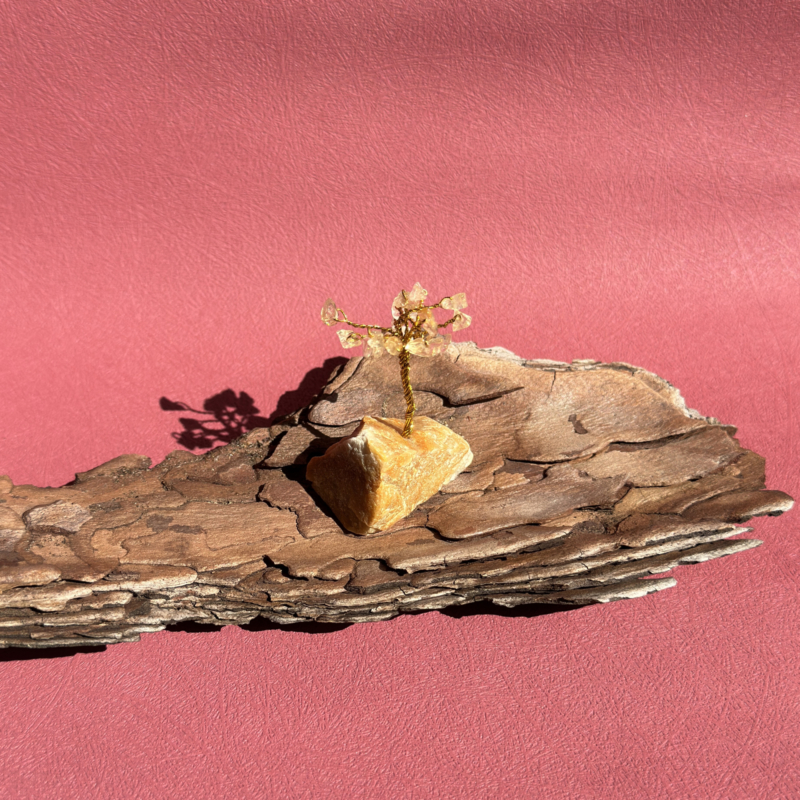 kristalai-dekoratyviniai-kristalai-citrino-medelis