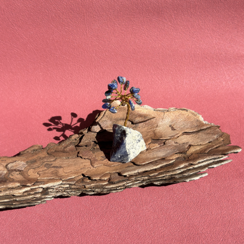 kristalai-dekoratyviniai-kristalai-lazurito-medelis