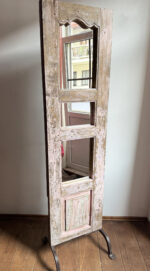 namu-dekoras-baldai-veidrodziai-pastatomas-veidrodis-ruz-1