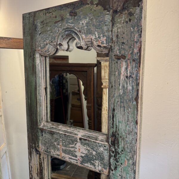 namu-dekoras-baldai-veidrodziai-pastatomas-veidrodis-3z