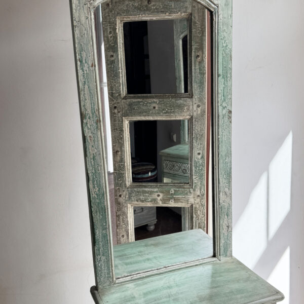 namu-dekoras-baldai-grozio-staliukai-zalias-grozio-staliukas-5