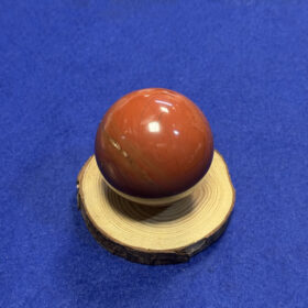 kristalai-dekoratyviniai-kristalai-jaspio-sfera