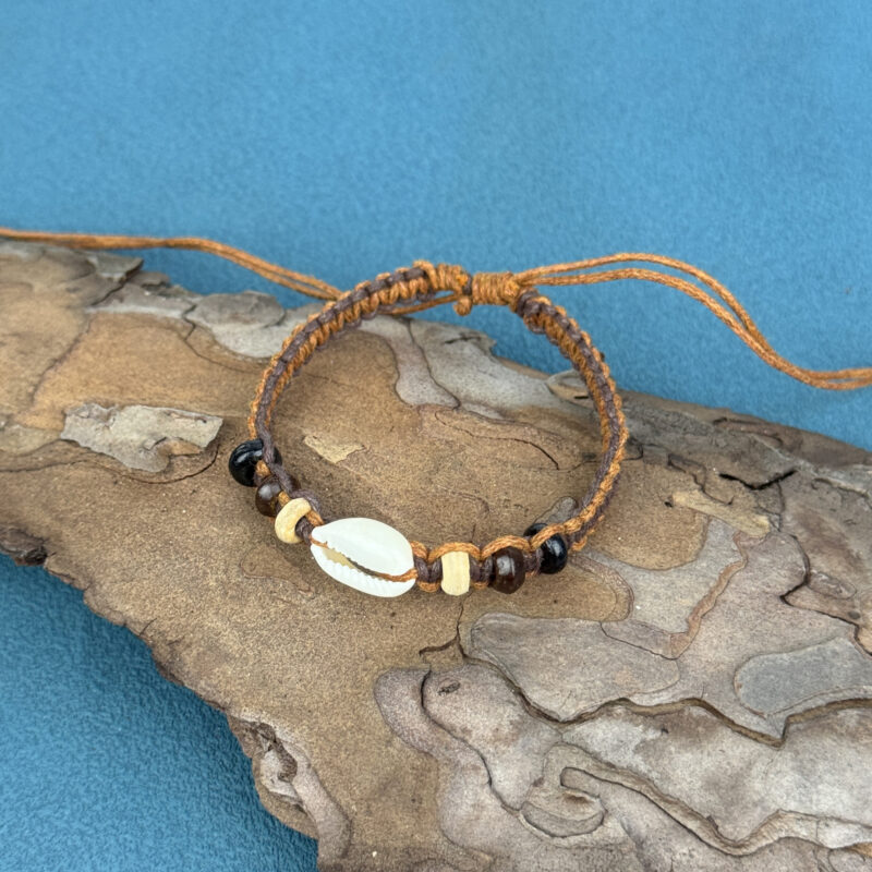 papuosalai-is-indijos-apyrankes-apyranke-is-kriaukles-apyranke-su-kriaukle-4