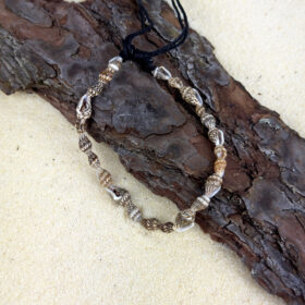 indiski-papuosalai-apyrankes-apyrankes-is-kriaukliu-apyranke-is-kriauklyciu-smulkiu-